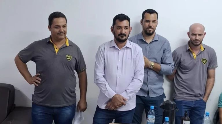 Recomposição do salário base dos servidores públicos municipais de Cacoal