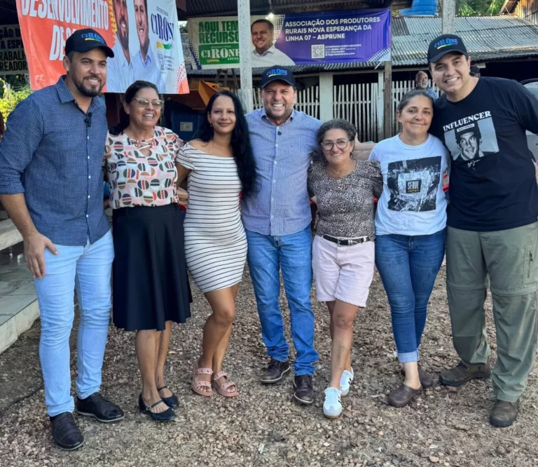 Cirone entrega mais cinco implementos para associações rurais de Cacoal