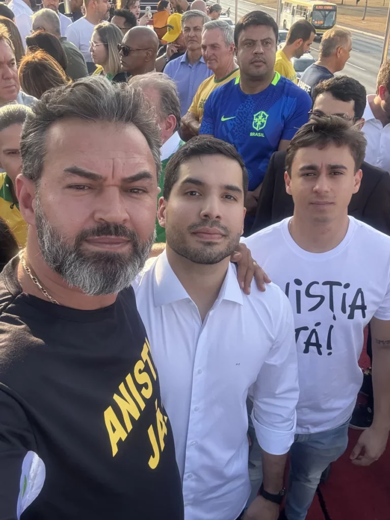 Bruno Scheid participa de caminhada pela Anistia em Brasília